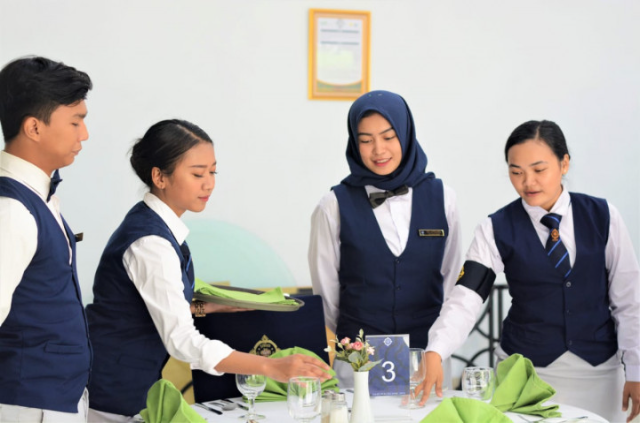 Prospek Kerja yang Menjanjikan untuk Lulusan Perhotelan